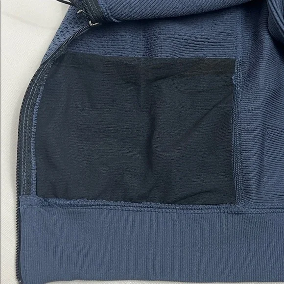 NIKE Therma-FIT ADV A.P.S. Hooded Versatile Top - Picture 7 of 11